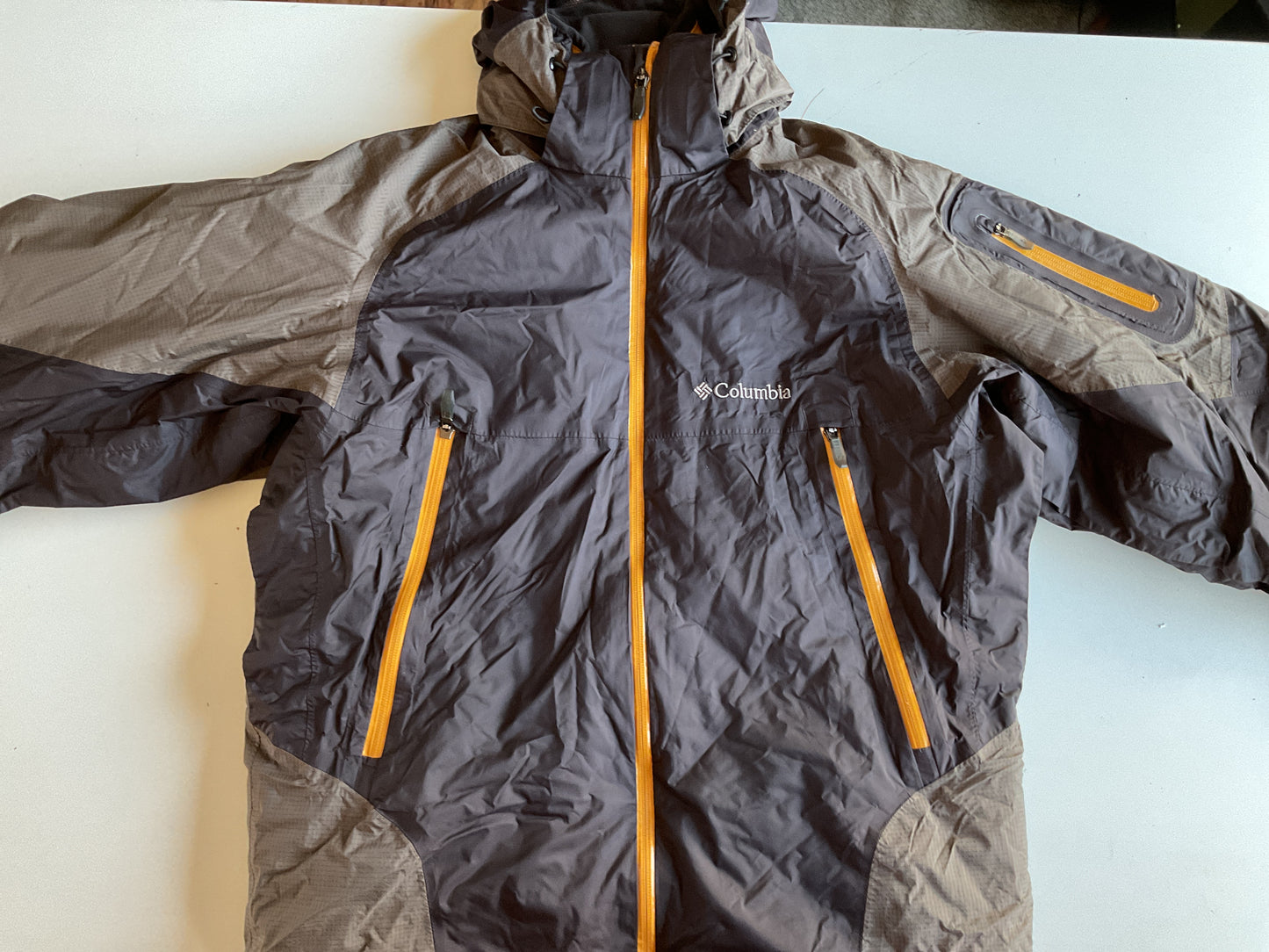 Men’s Medium Columbia Jacket