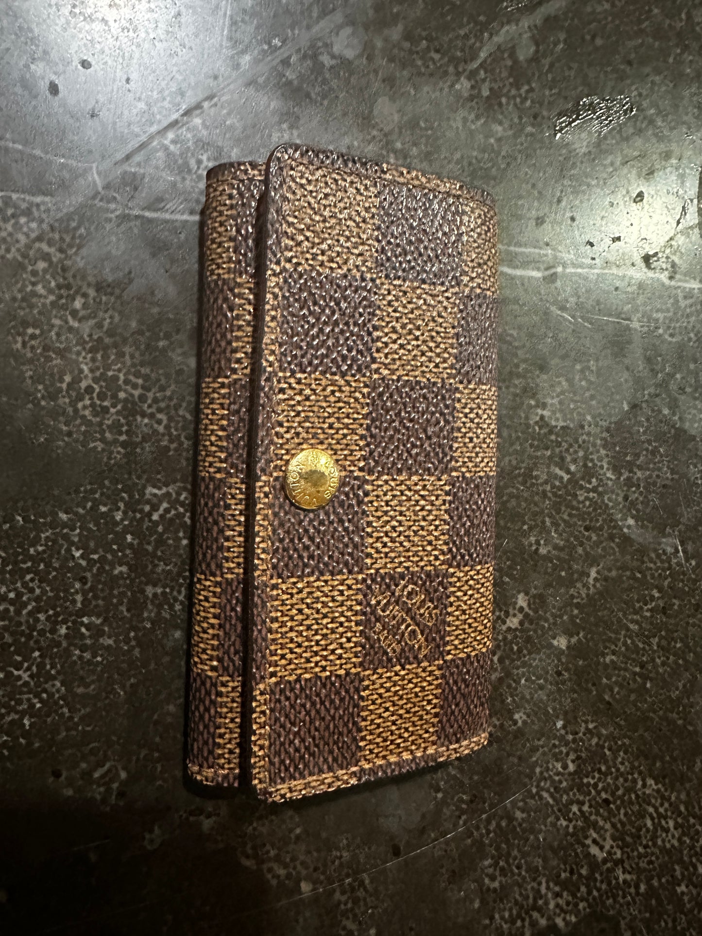 Louis Vuitton Damien Ebene 4 Key Holder