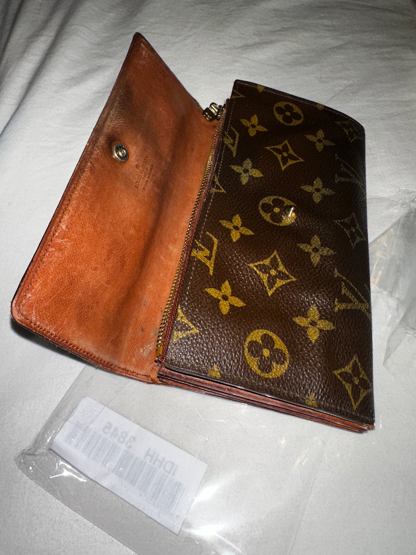 LOUIS VUITTON WOMENS WALLET No.2